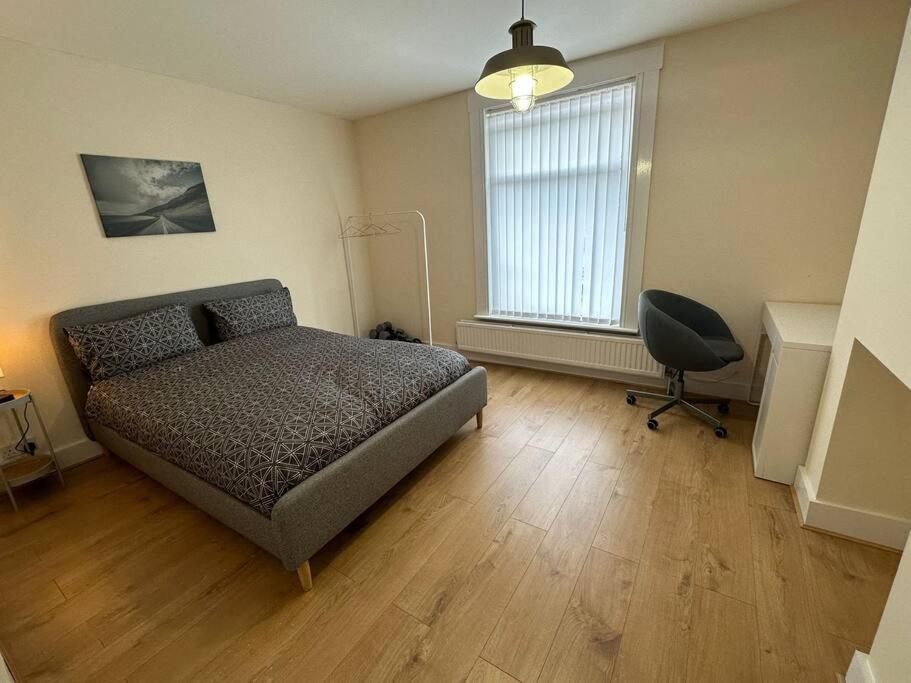 Big 3 Bedroom London House With 2 Bathroom 普拉姆斯特德 外观 照片