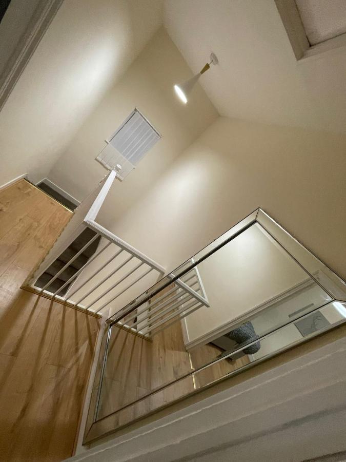 Big 3 Bedroom London House With 2 Bathroom 普拉姆斯特德 外观 照片